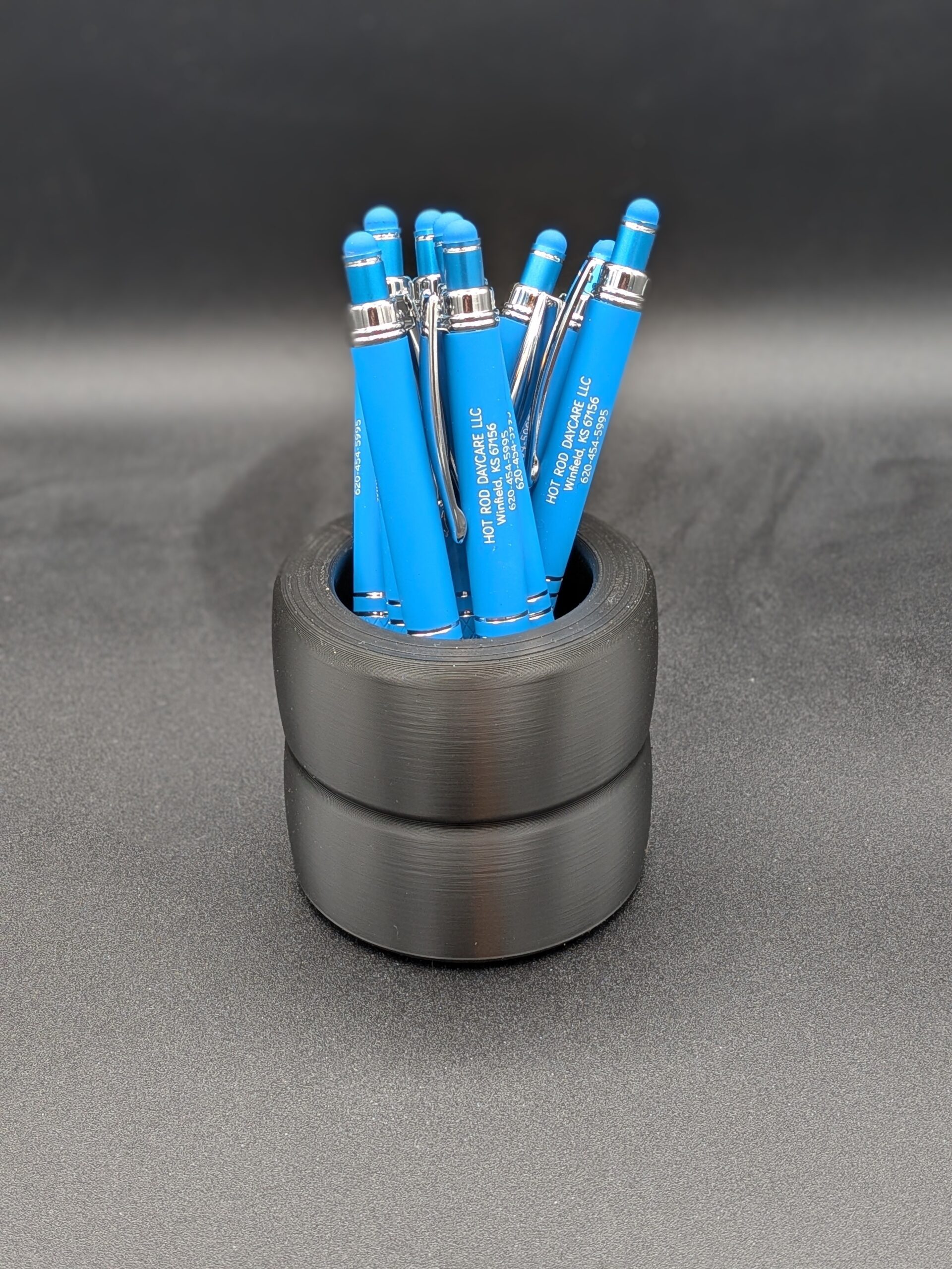 PXL_20251109_191015332.PORTRAIT.ORIGINAL~2 Lil' Slick