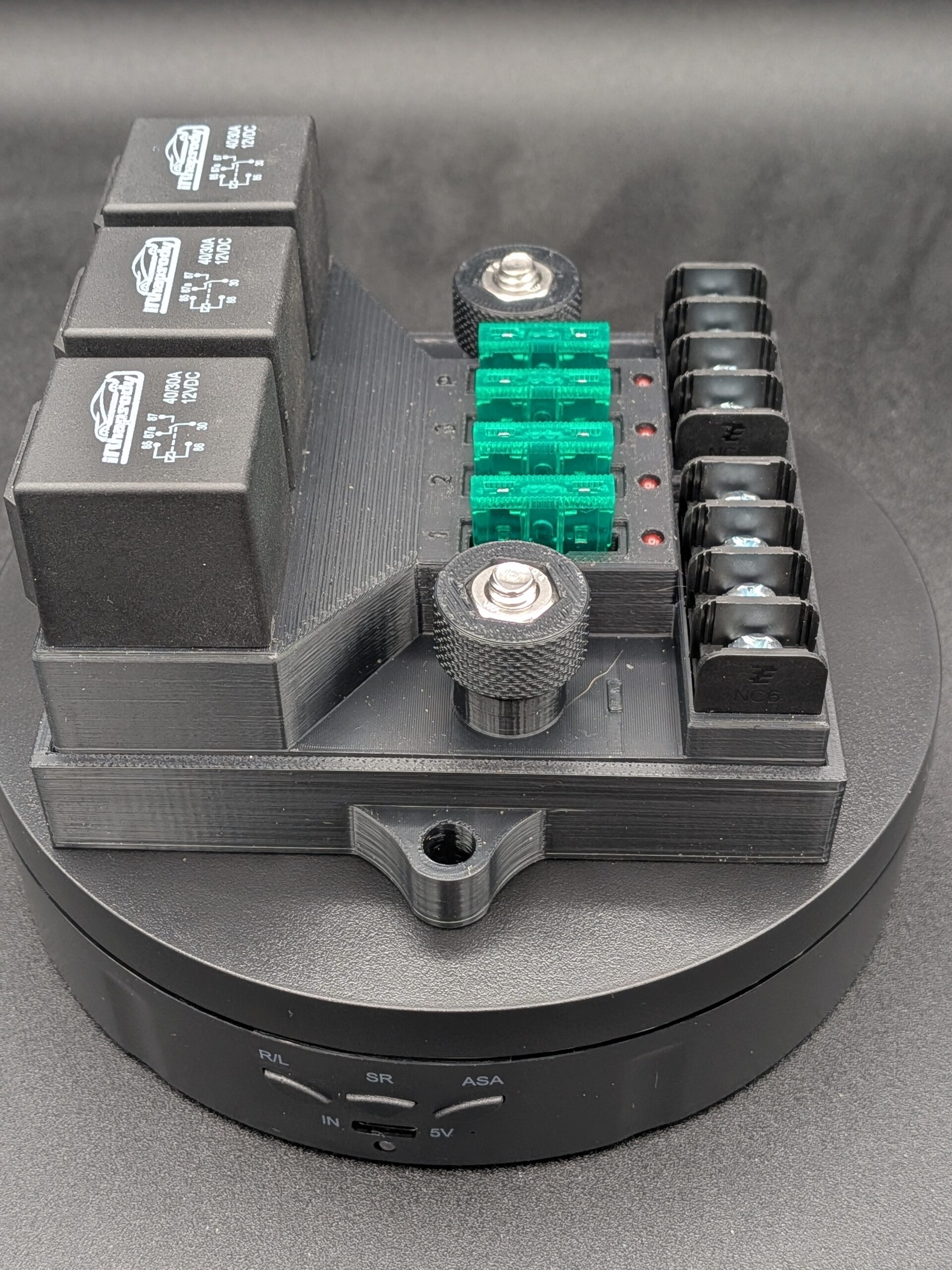 PXL_20251114_220939361.PORTRAIT.ORIGINAL Hot Rod Daycare Version 1 3-Relay Power Distribution Board