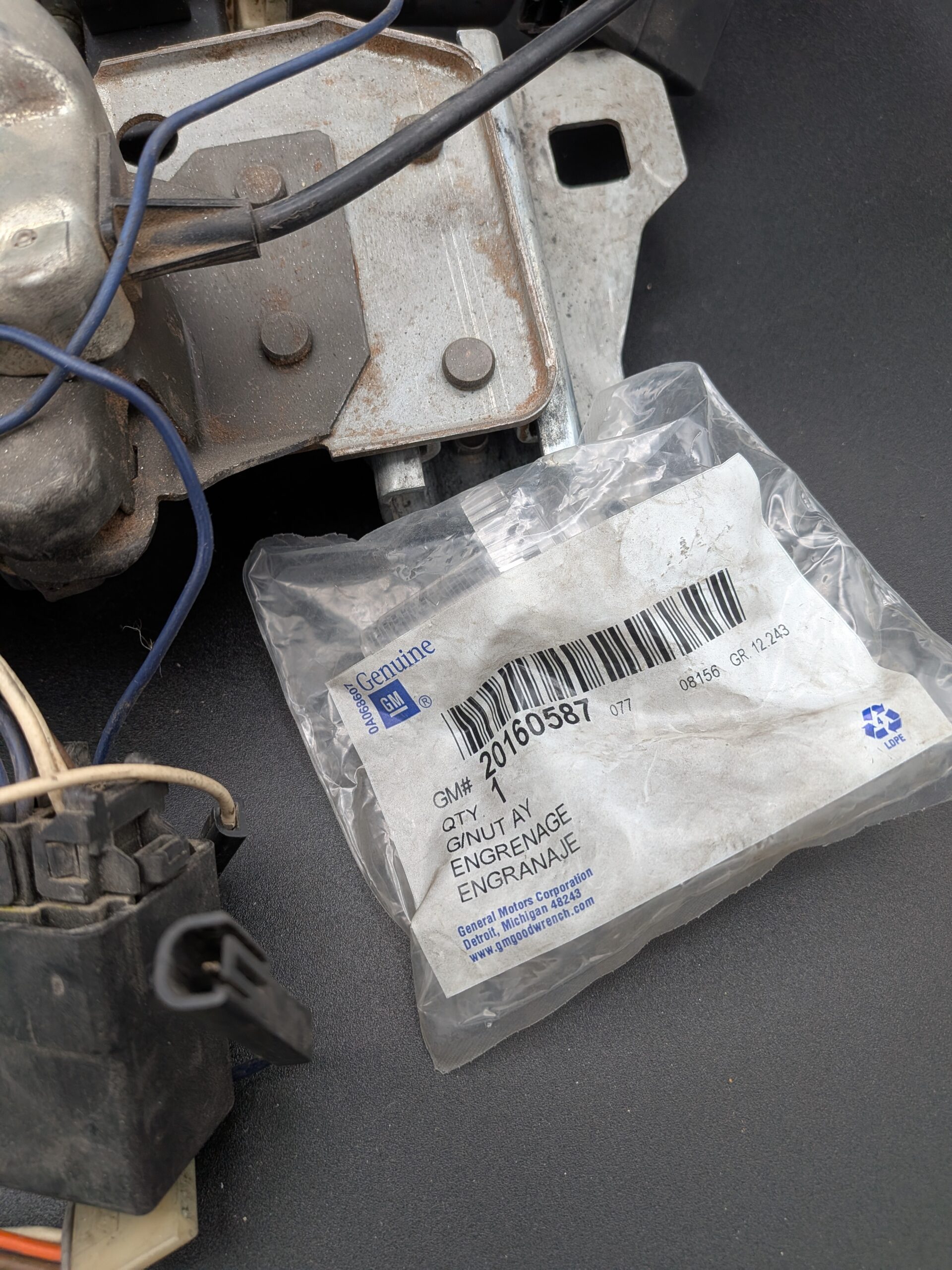 PXL_20251209_225336674 Complete Hatch Pull-Down Assembly for 1988 Camaro