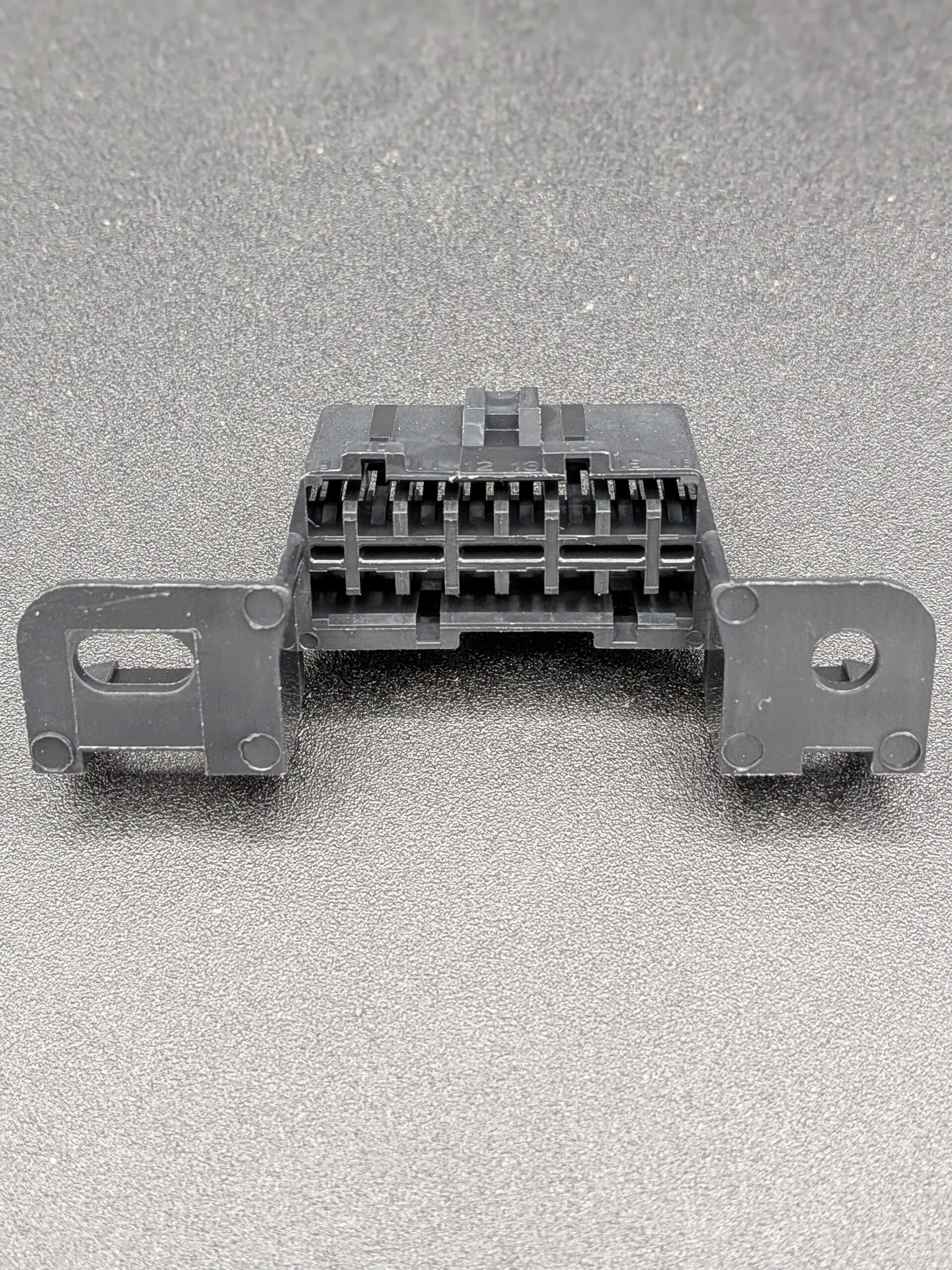 PXL_20251210_182015190.PORTRAIT Standard Motor Products (P/N S1796) Multi-Purpose Wire Assembly